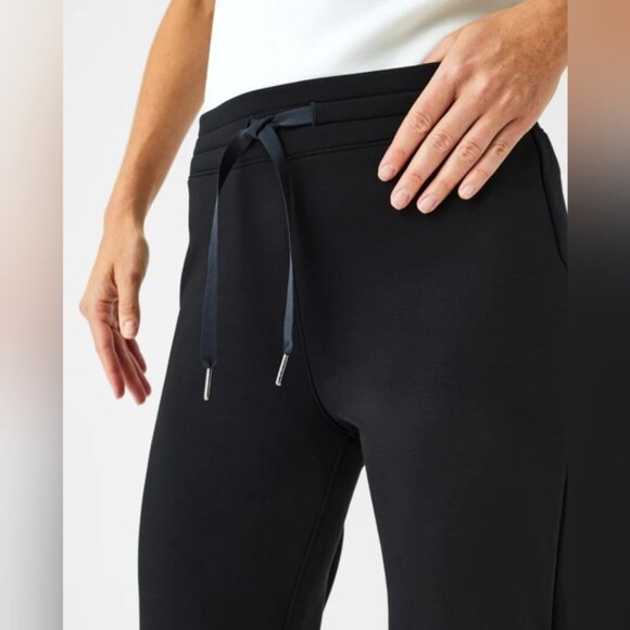 SPANX Air Essentials Tapered Pant Very Black Size XS - Picture 10 of 10